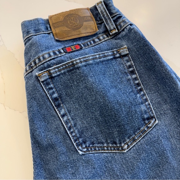 VINTAGE! Women’s 90’s Wrangler Denim Embroidered Jeans Blue Size 27 Boot Cut - Picture 2 of 14